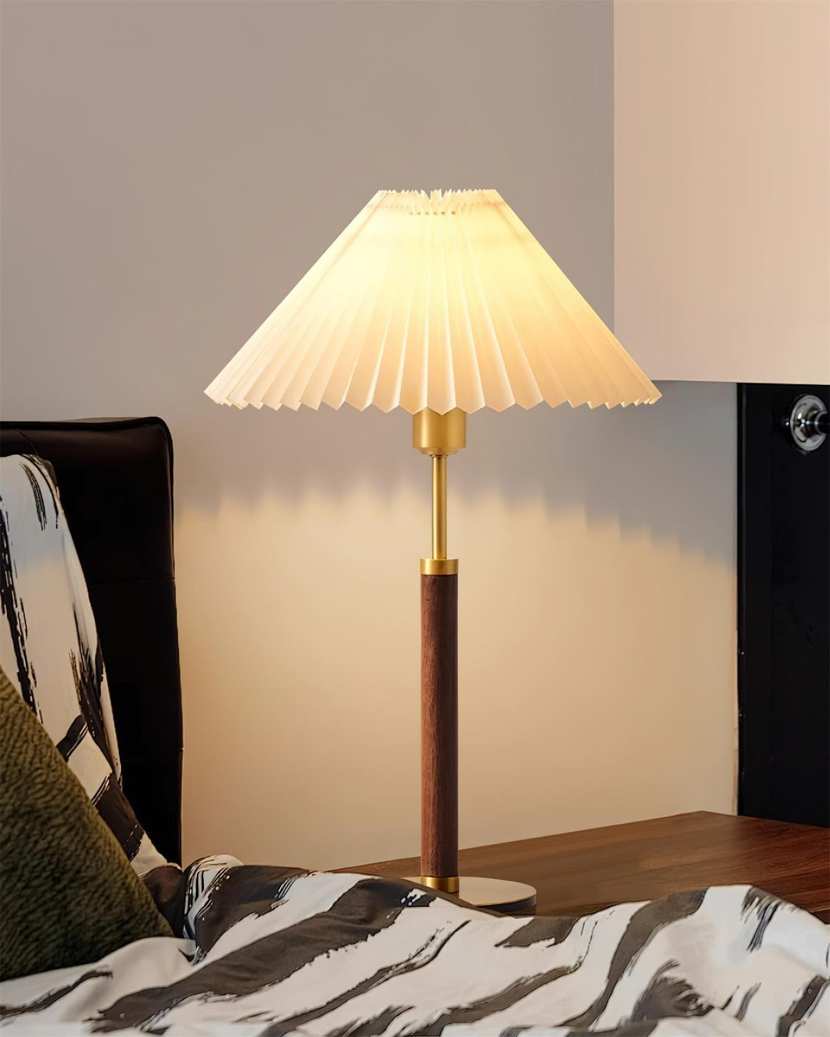 Viraorina lámpara de mesa