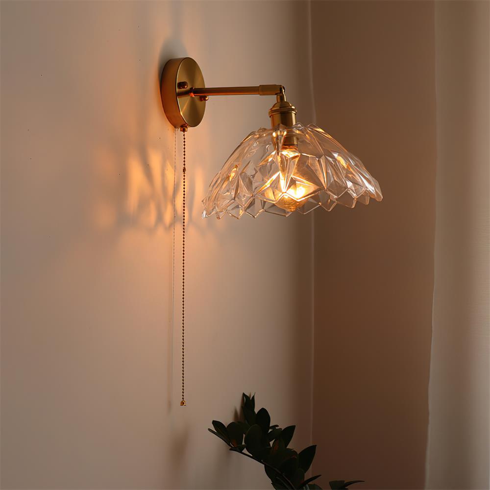 Rilo aplique de pared de latón con pantalla de vidrio verde/transparente y cadena de extracción