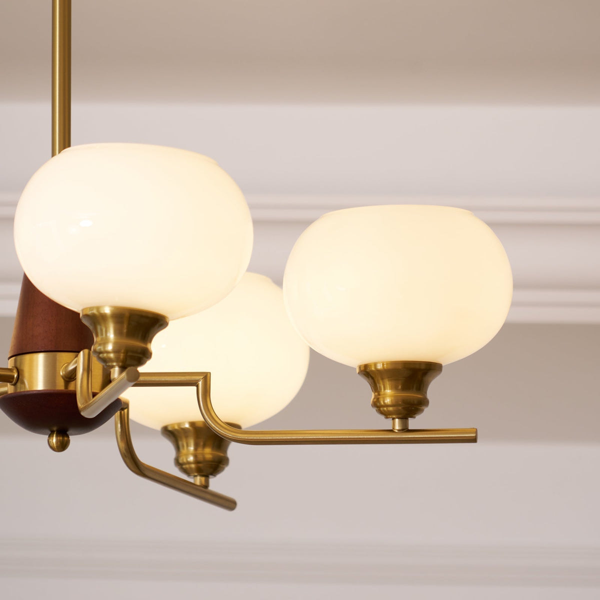 Syluissa lámpara de araña nogal vidrio esmerilado Globos