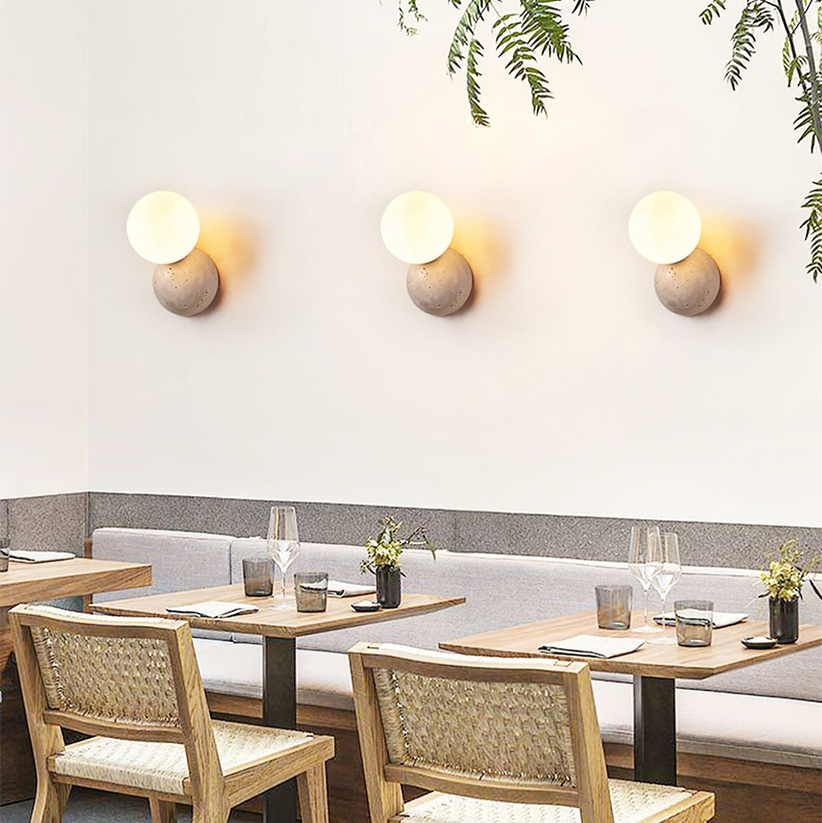 Cethair aplique de pared en travertino