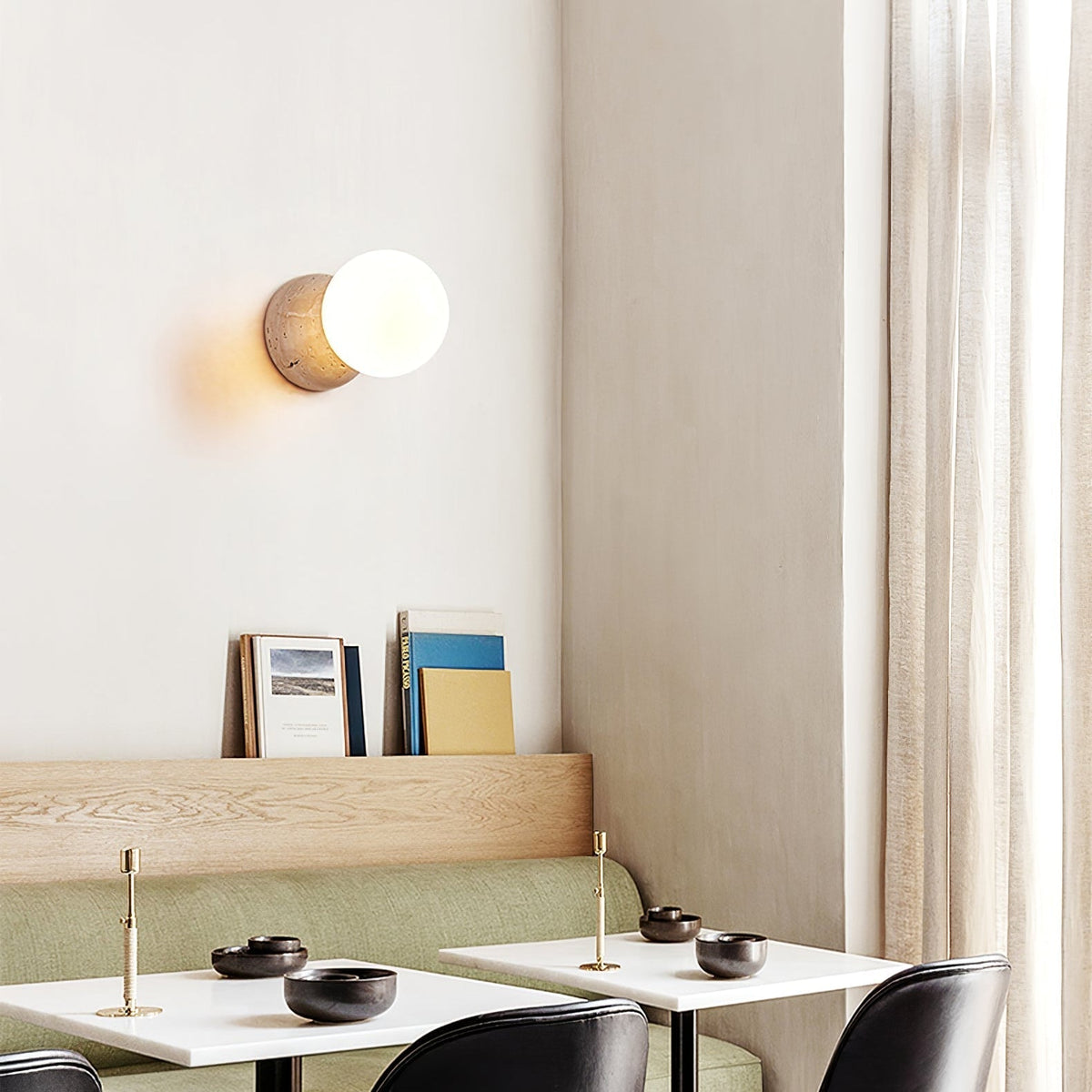 Cethair aplique de pared en travertino