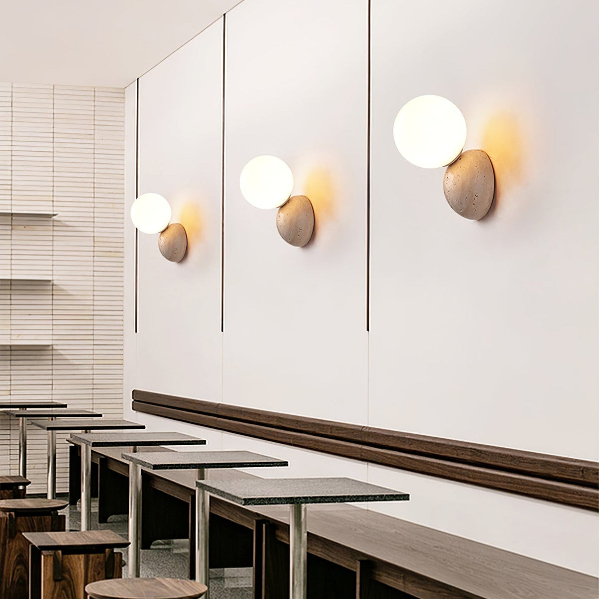 Cethair aplique de pared en travertino