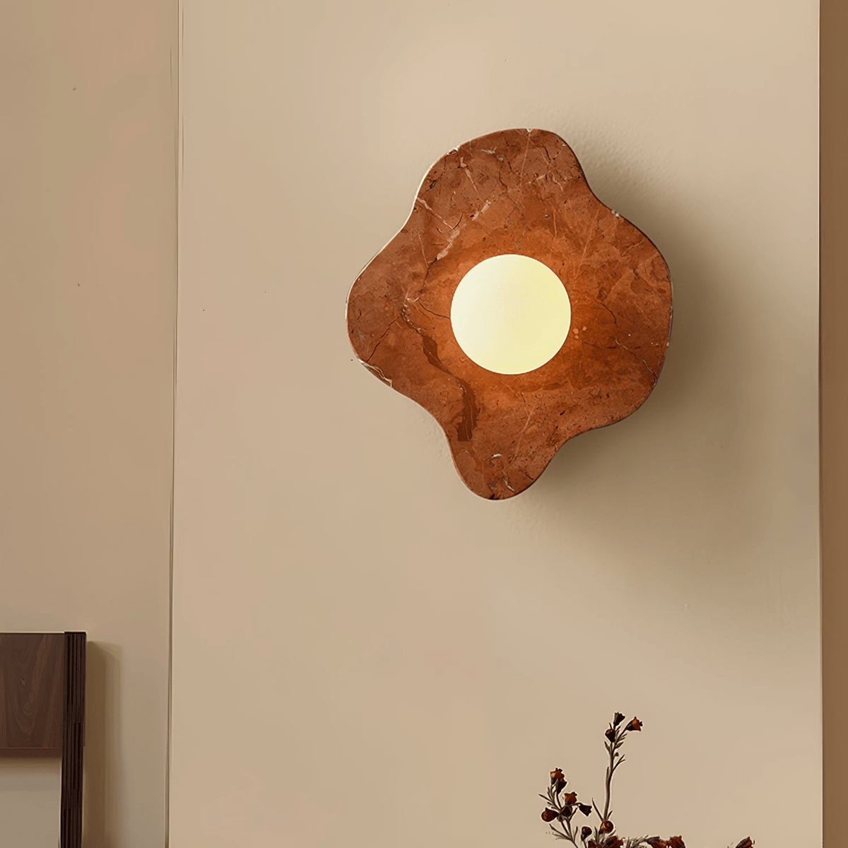Aplique de pared floración en mármol rústico beige