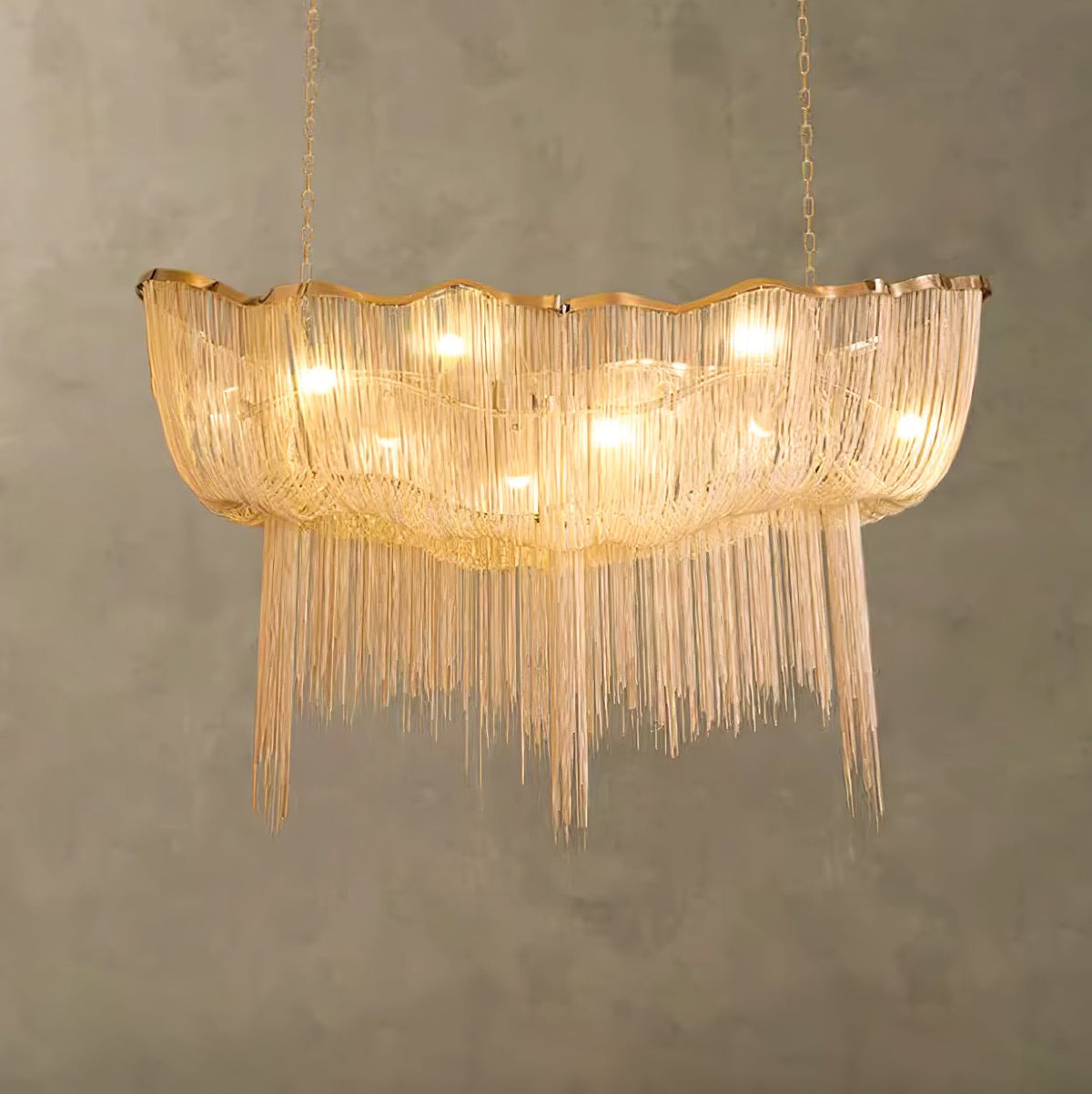 Ardelella lámpara de araña con cadenas de aluminio y acabado níquel brillante