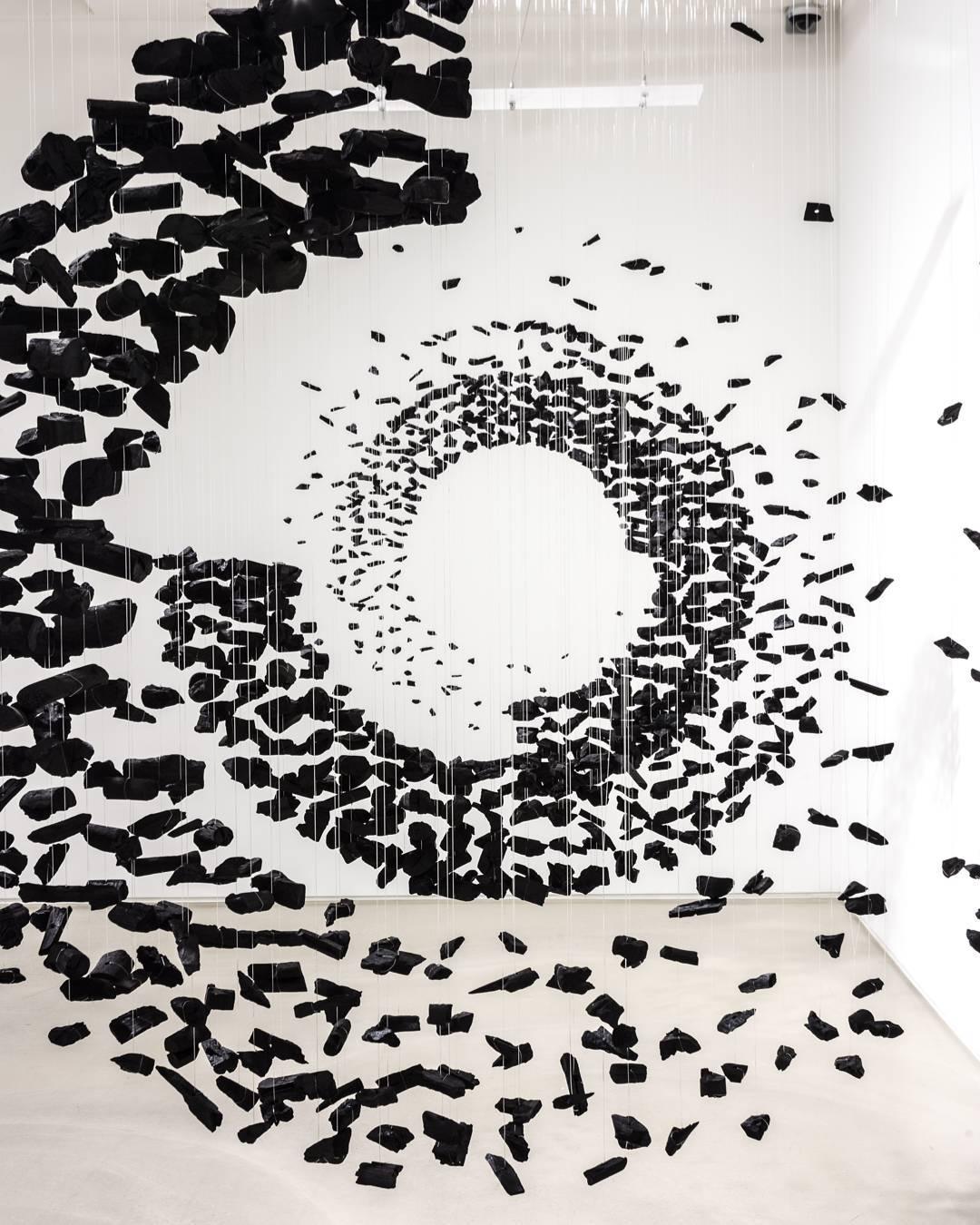 Vaelior lámpara de araña postmoderna de lujo en negro con piedras
