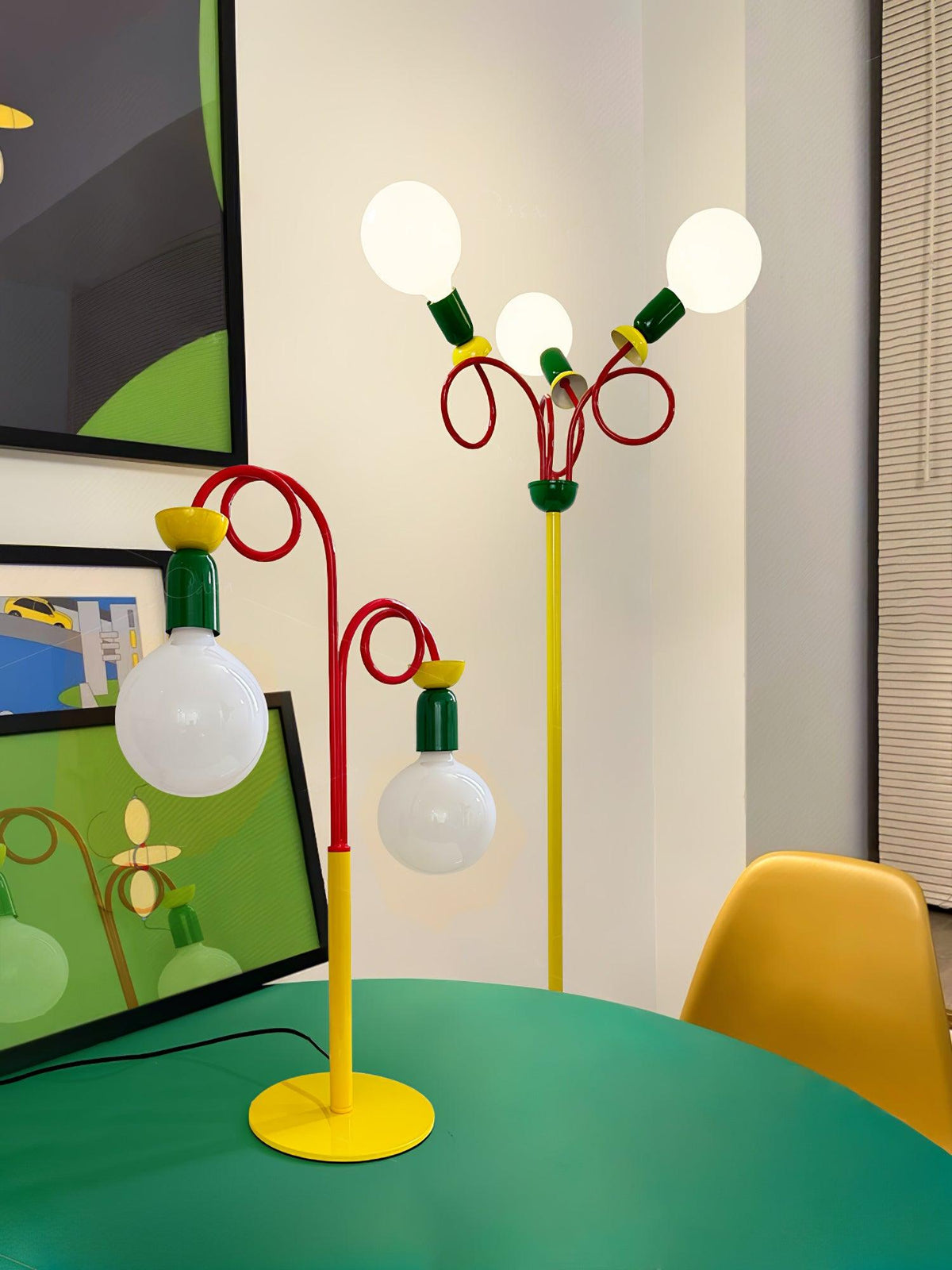 Trilo lámpara de mesa de vidrio juguetona