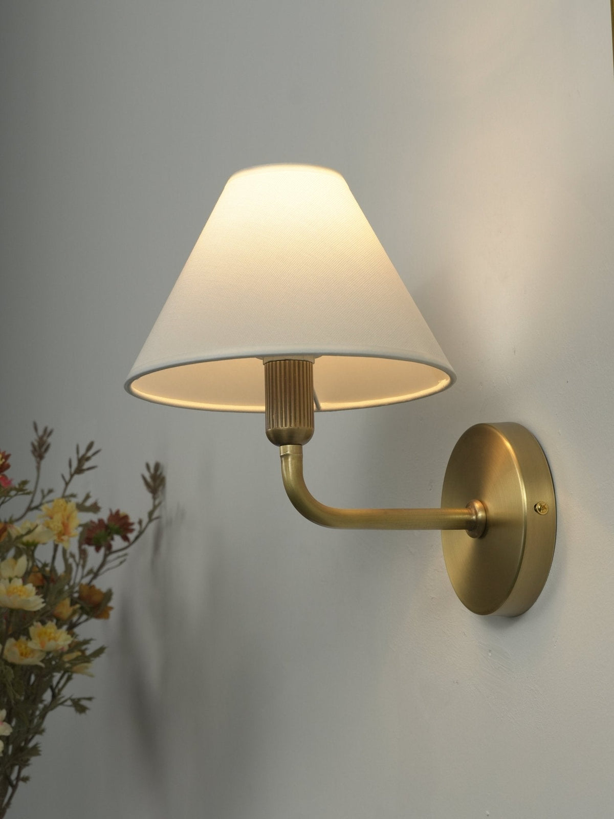 Solivelle aplique de pared en latón
