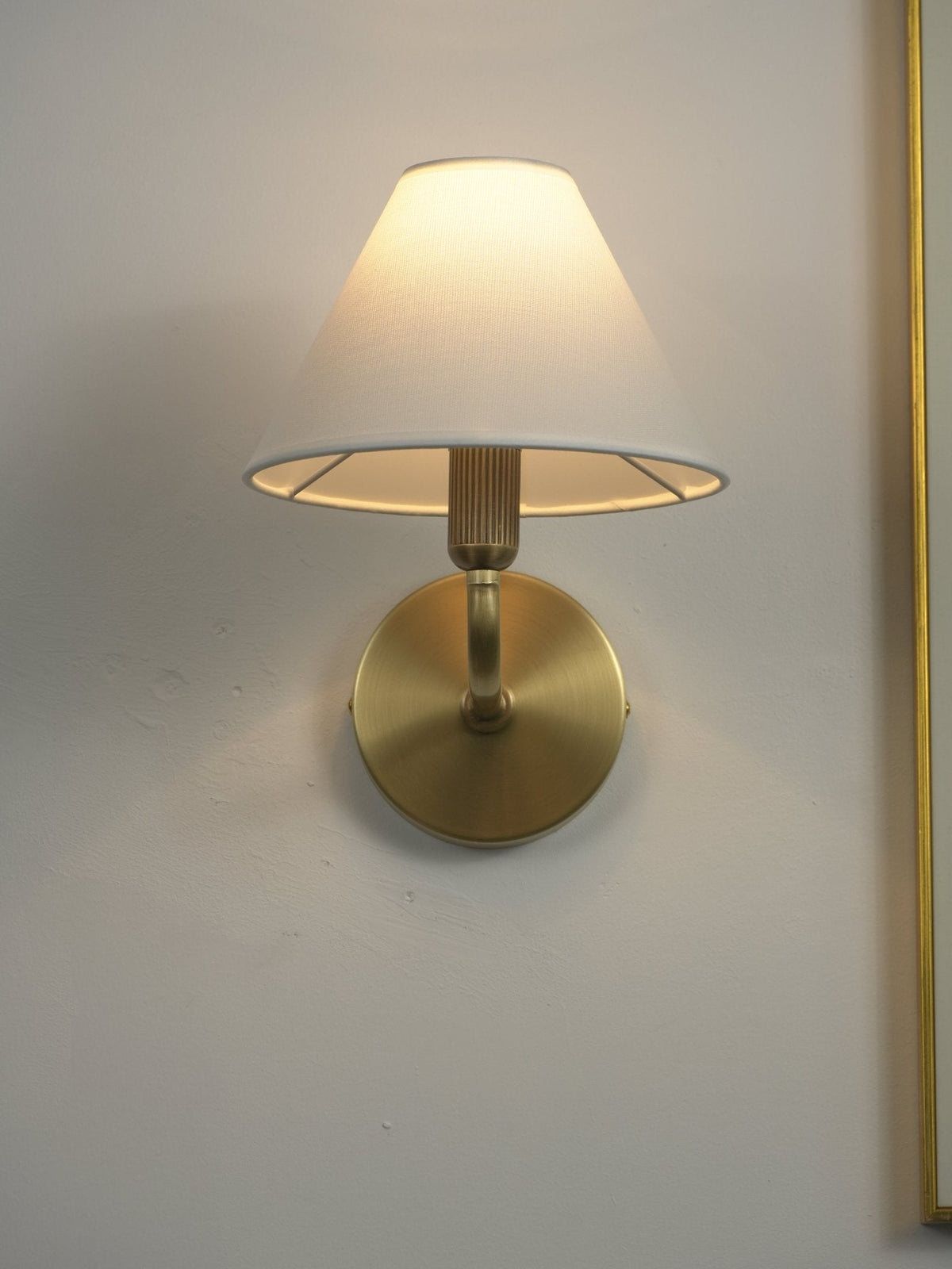 Solivelle aplique de pared en latón
