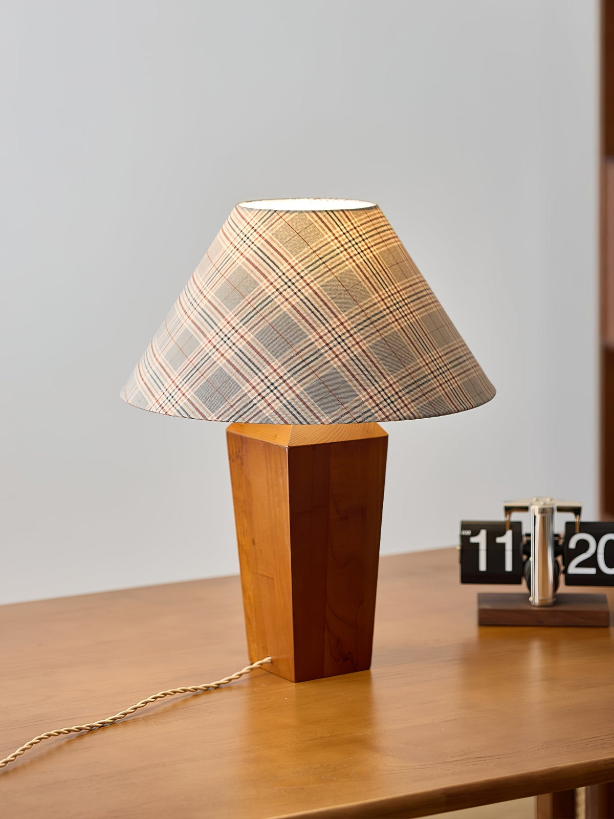 Wokel lámpara de mesa minimalista de madera