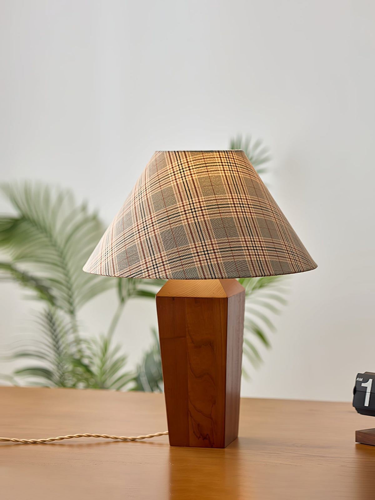 Wokel lámpara de mesa minimalista de madera