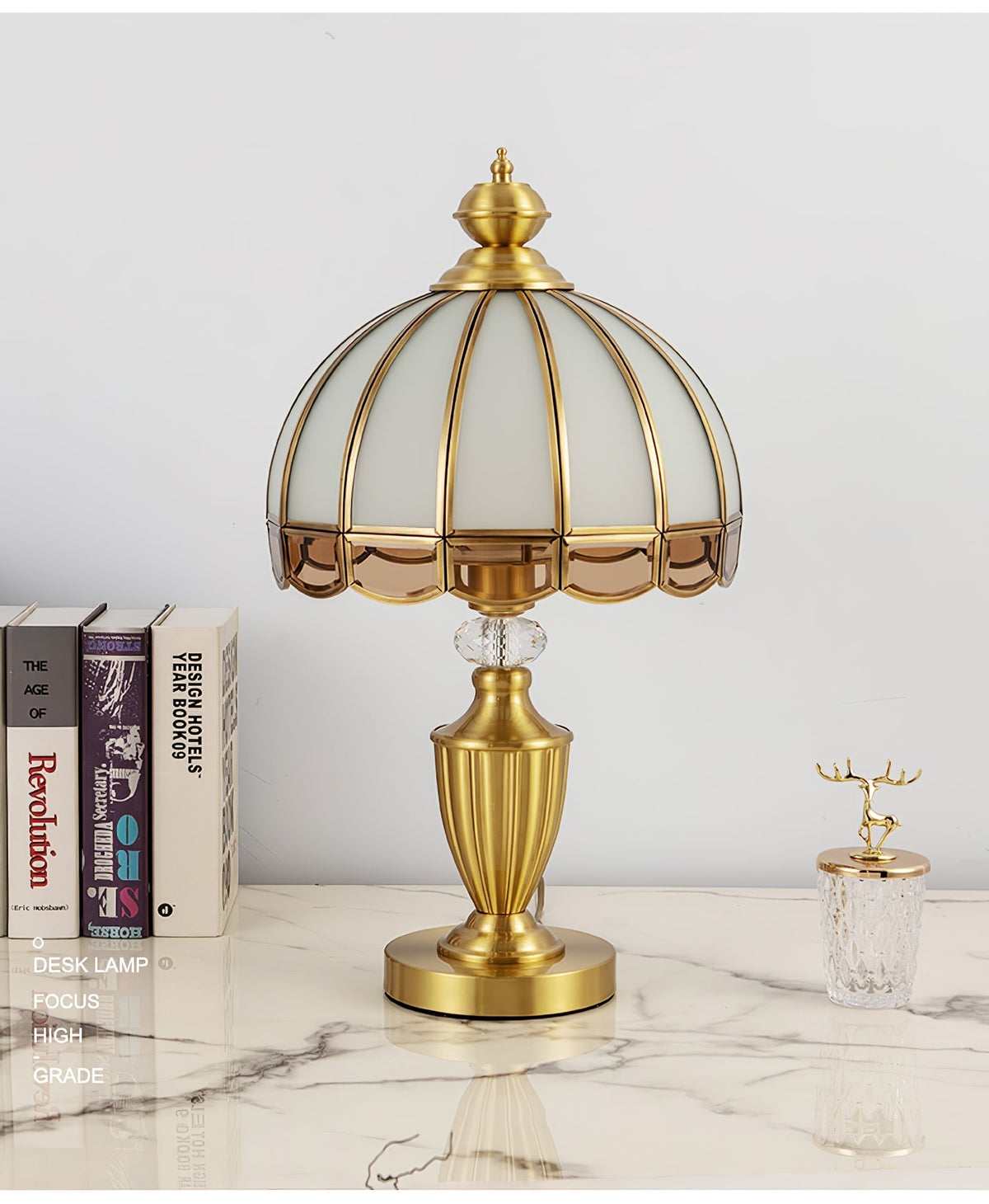Opaline lámpara de mesa de vidrio clásica