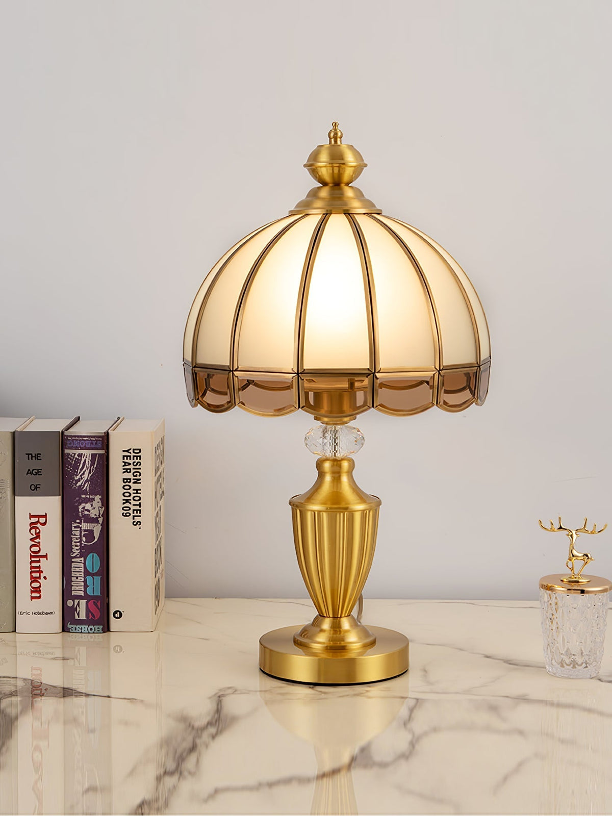 Opaline lámpara de mesa de vidrio clásica