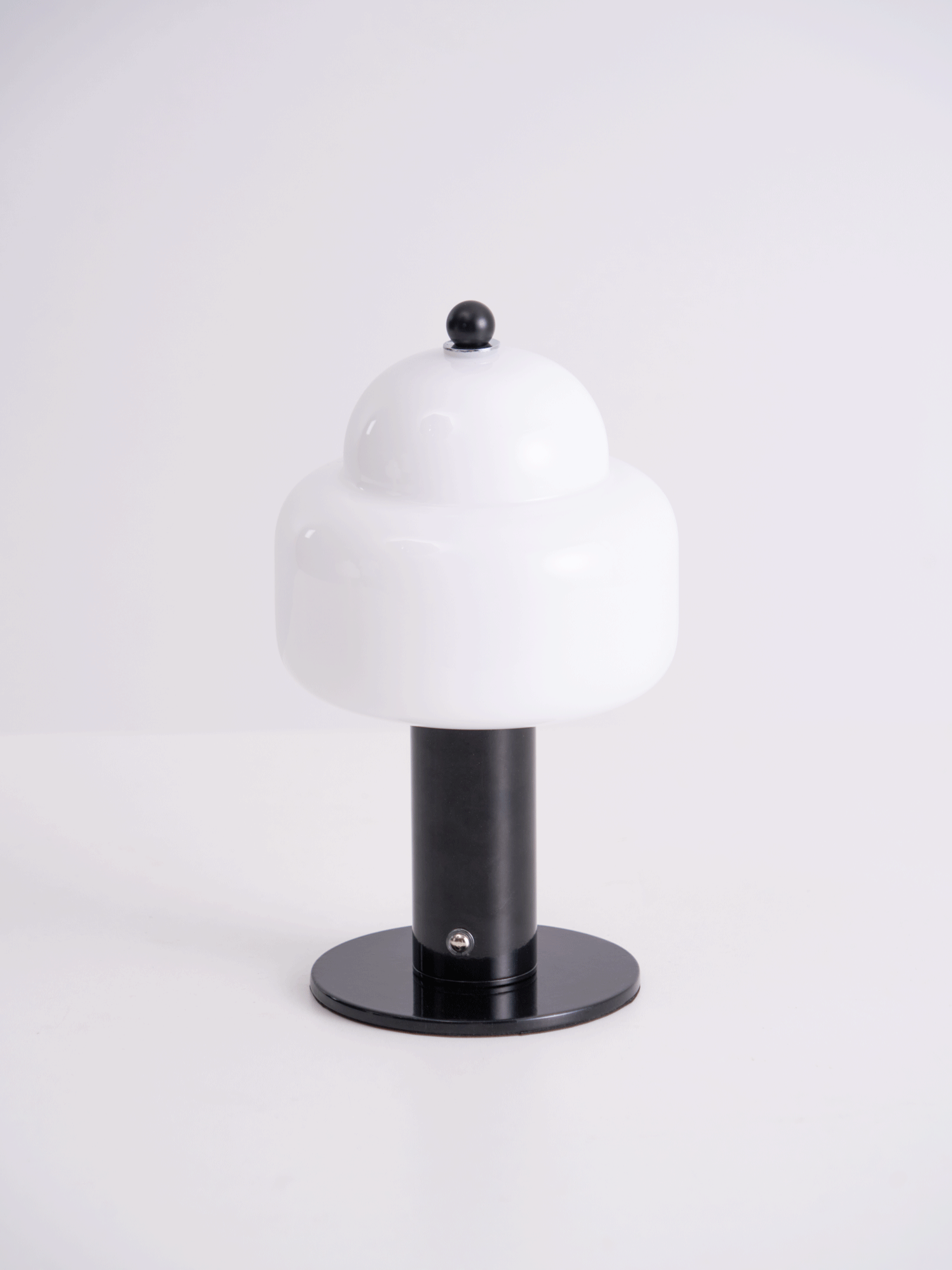 Avenaella lámpara de mesa moderna