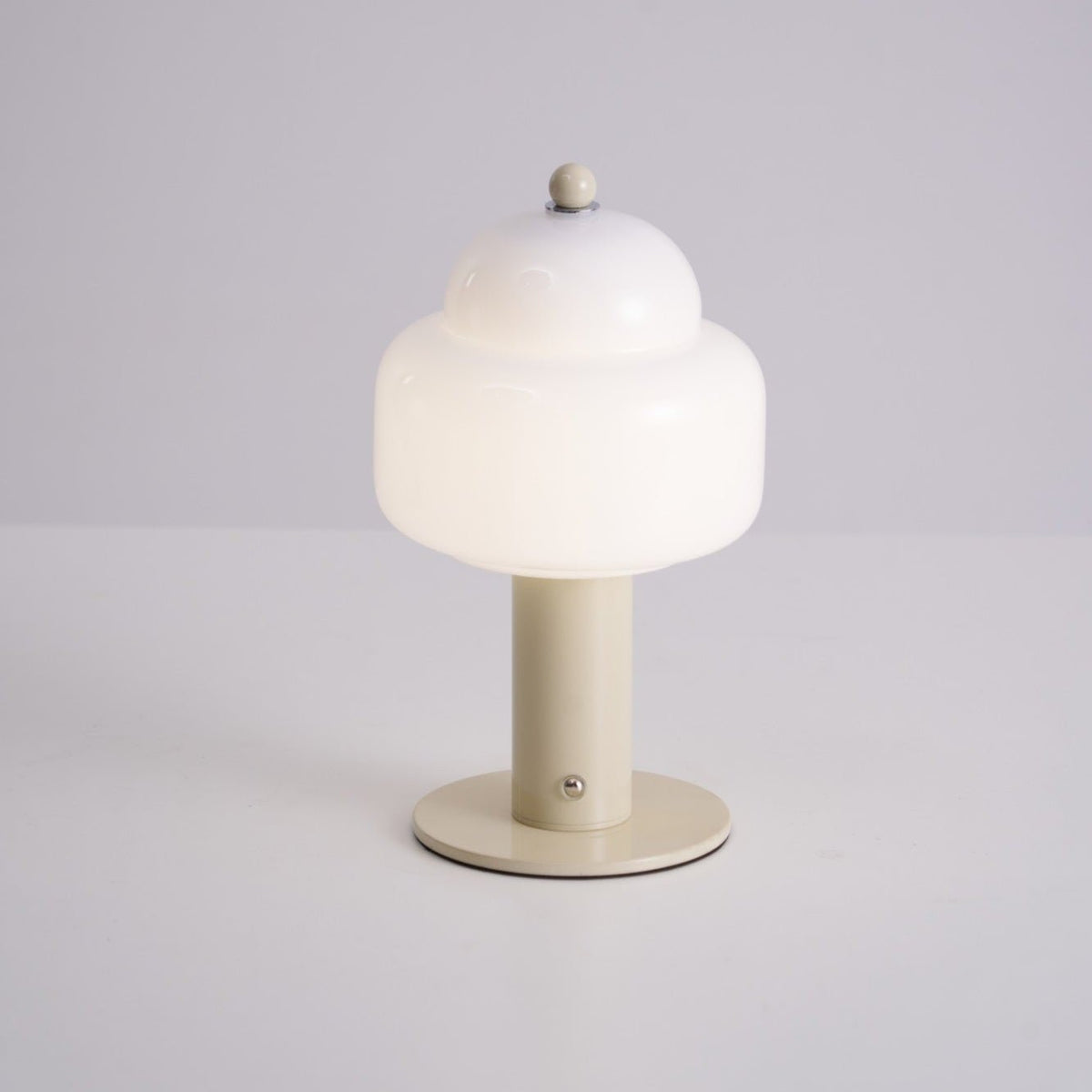 Avenaella lámpara de mesa moderna