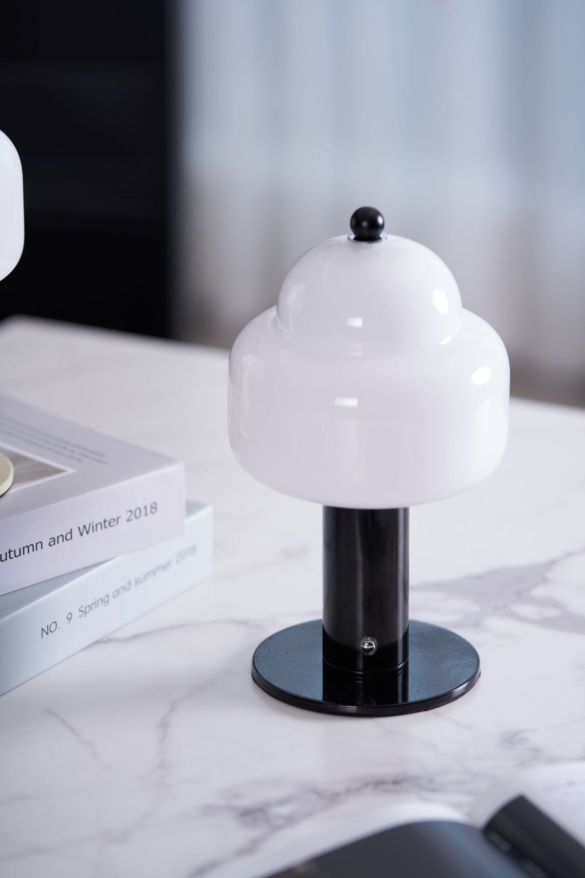 Avenaella lámpara de mesa moderna