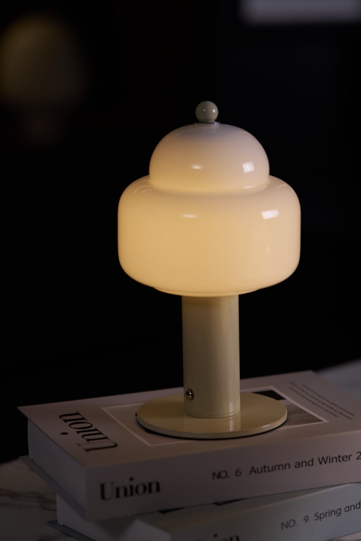 Avenaella lámpara de mesa moderna