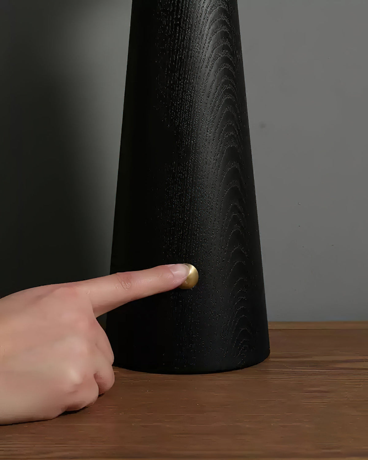 Mushio lámpara de mesa de madera