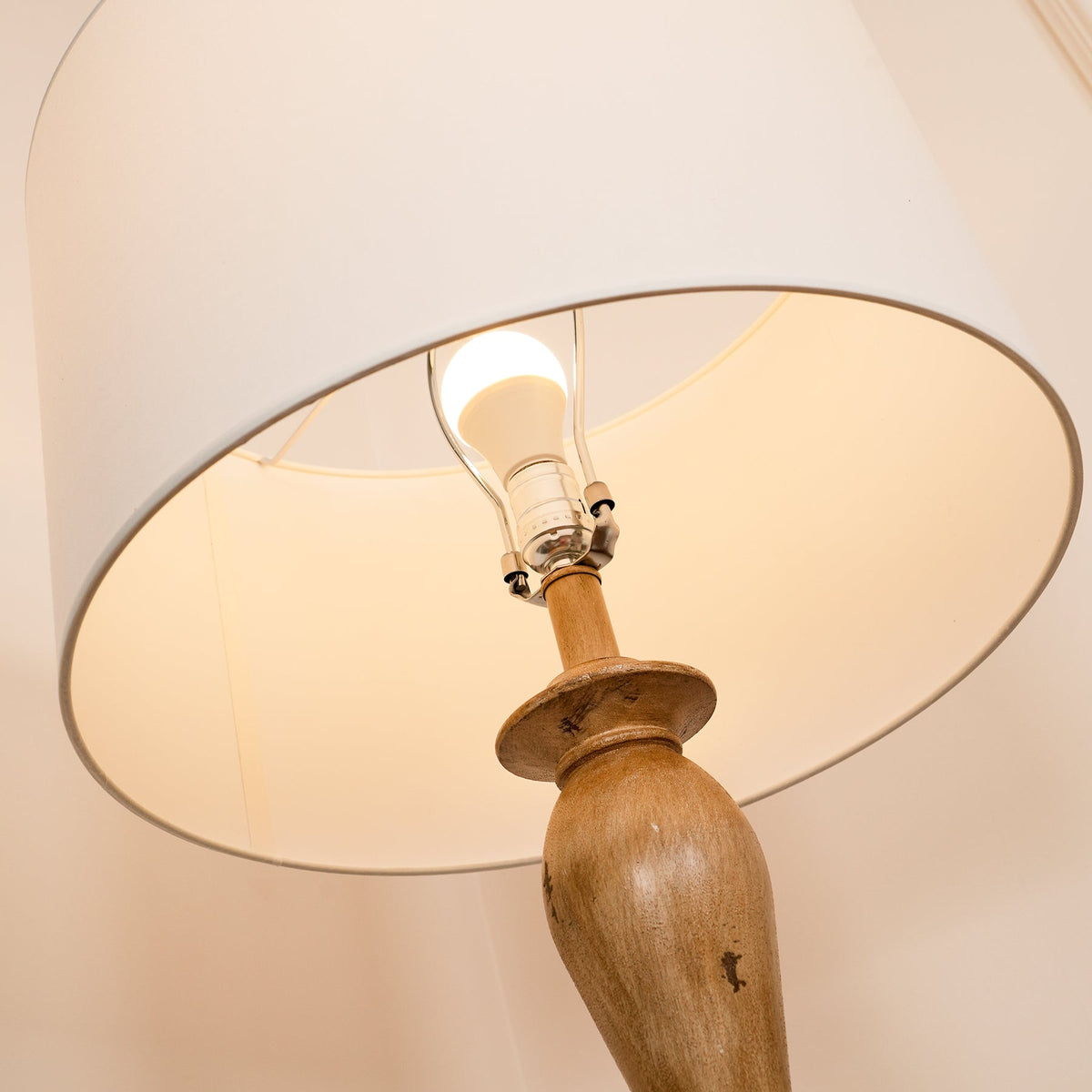 Coastal lámpara de pie con efecto madera
