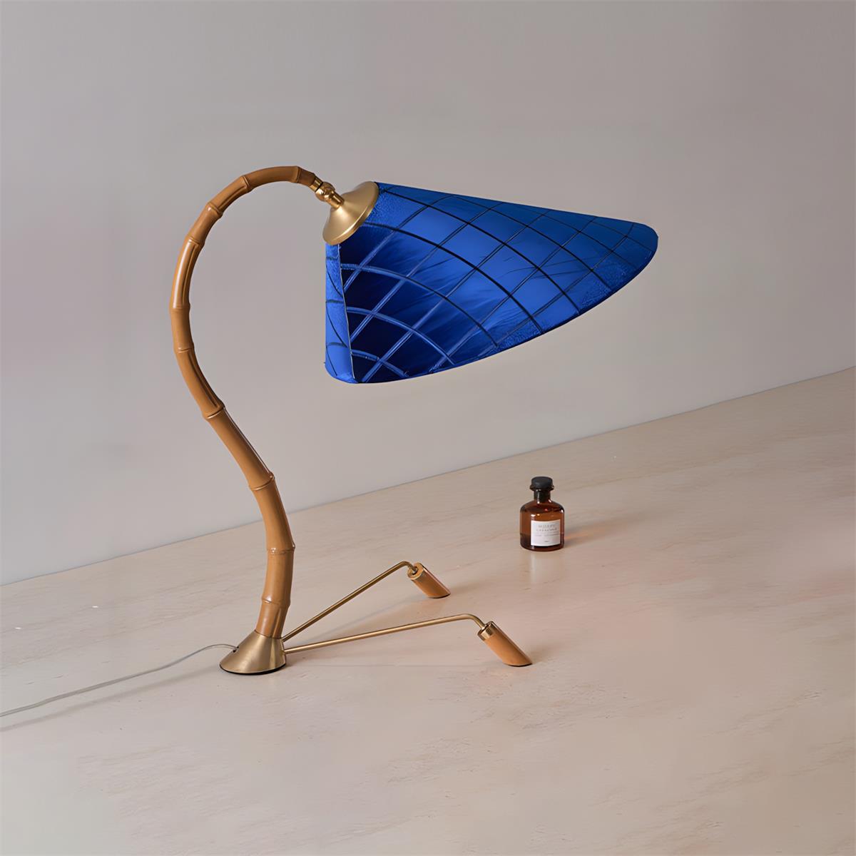 Viraisette lámpara de mesa
