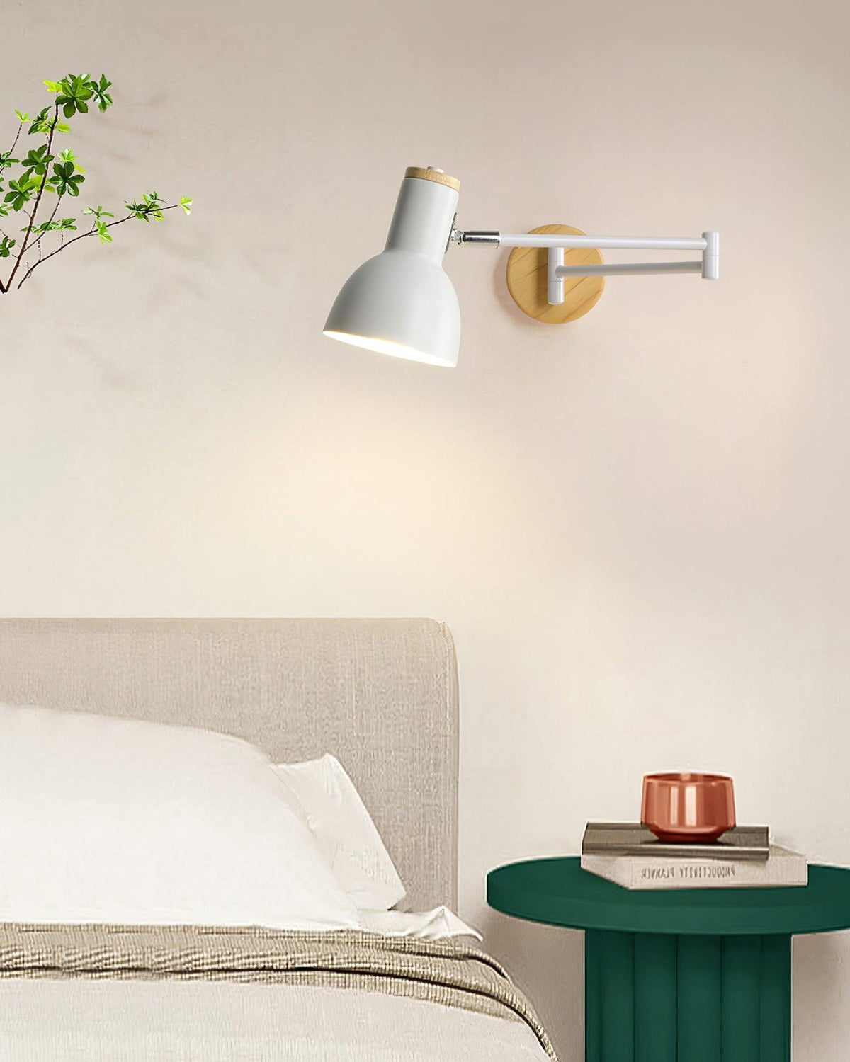 Aplique de pared moderno de madera con brazo ajustable y pantalla cónica