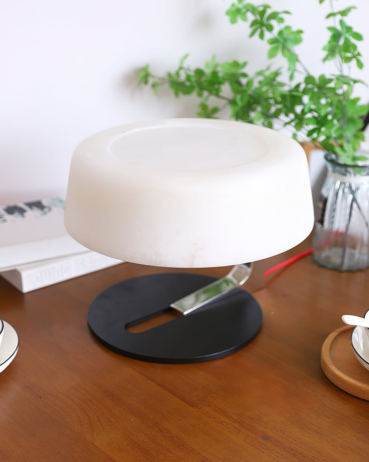 Nysolora lámpara de mesa cúpula alabastro