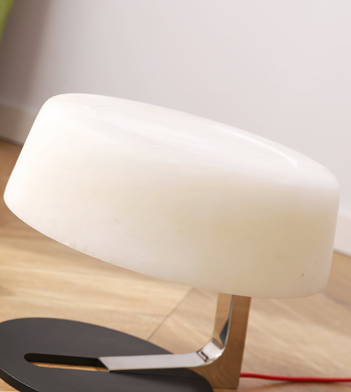 Nysolora lámpara de mesa cúpula alabastro