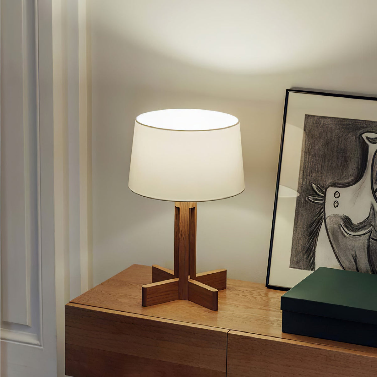 Rinivena lámpara de mesa contemporánea de madera y tejido