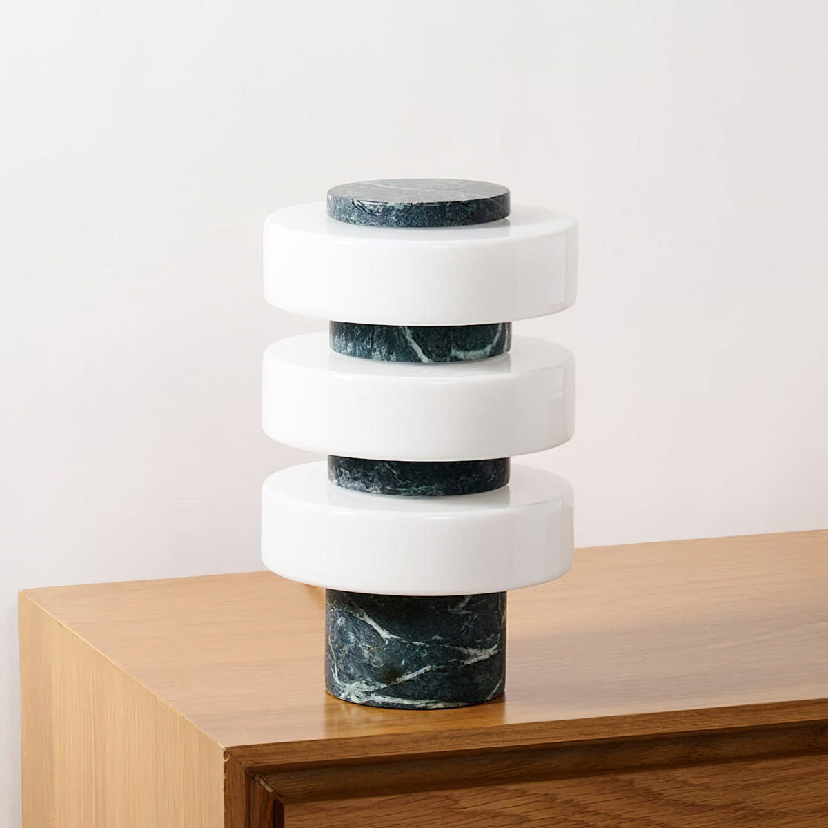 Orelinise lámpara de mesa