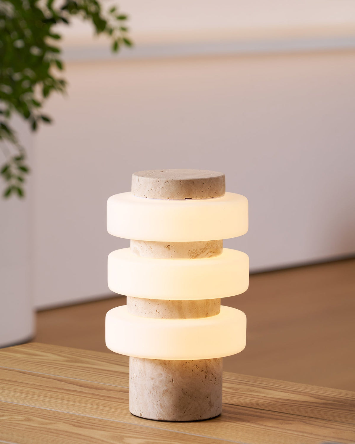 Orelinise lámpara de mesa