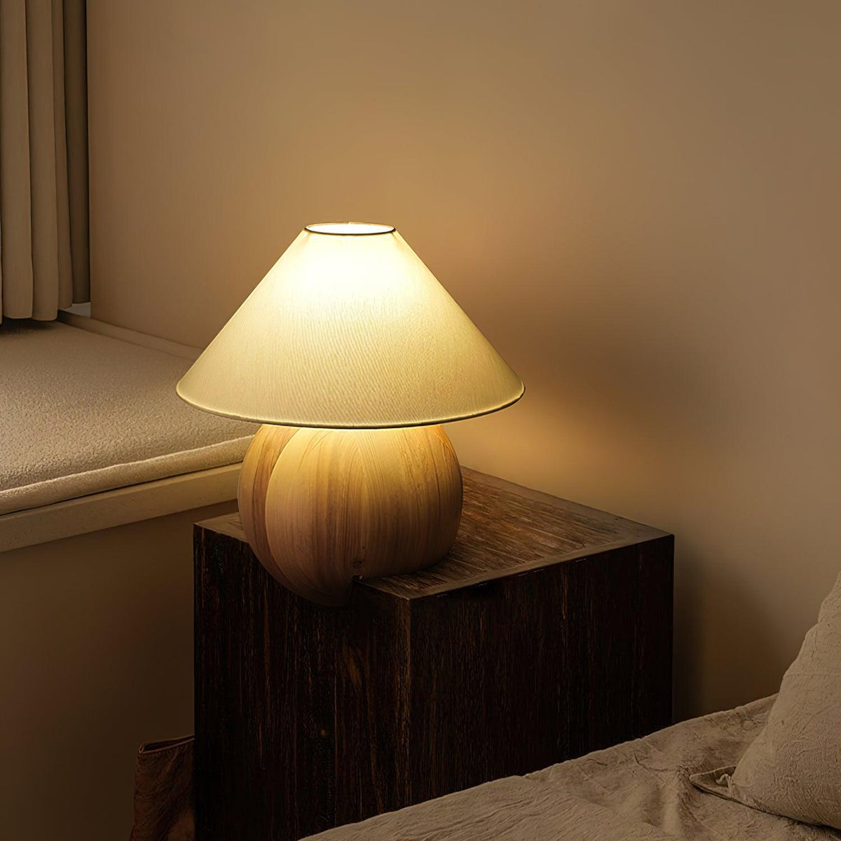 Halise lámpara de mesa de madera orgánica