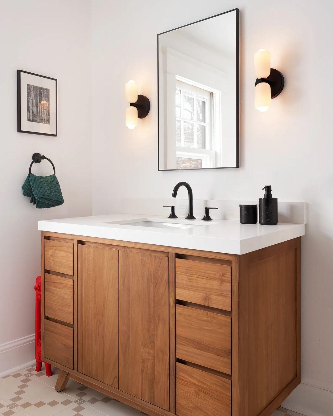 Teriisaine aplique de pared doble direccional