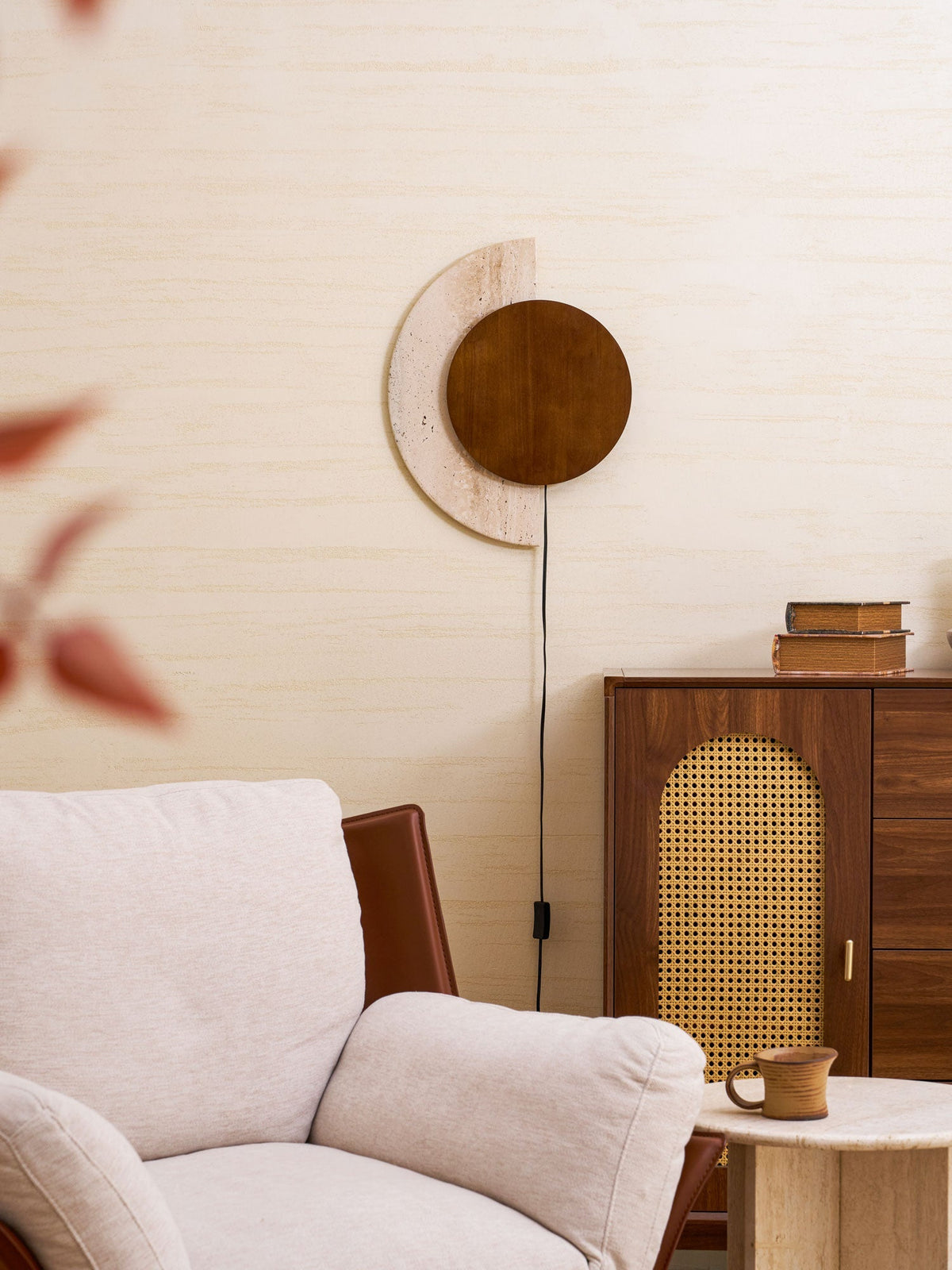 Crescent Halo enchufe-in aplique de pared enchufable