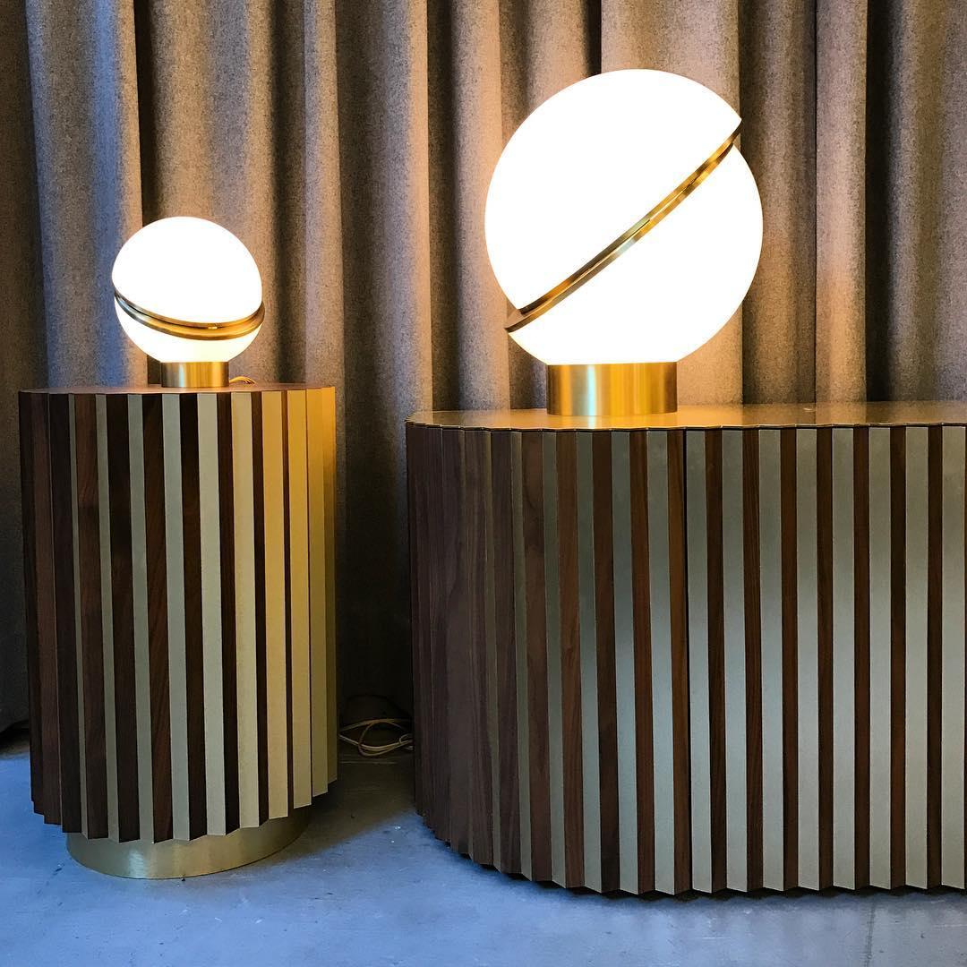 Solaria lámpara de mesa futurista