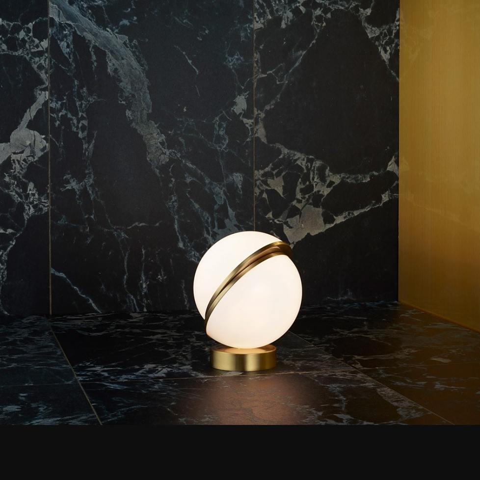 Solaria lámpara de mesa futurista