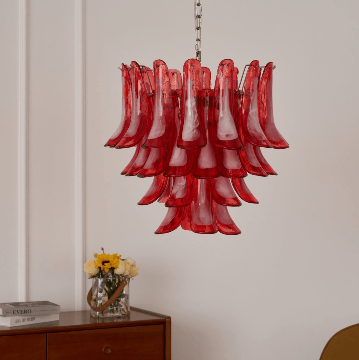 Celoelle lámpara de araña Petalos de vidrio Murano en capas carmesí vintage