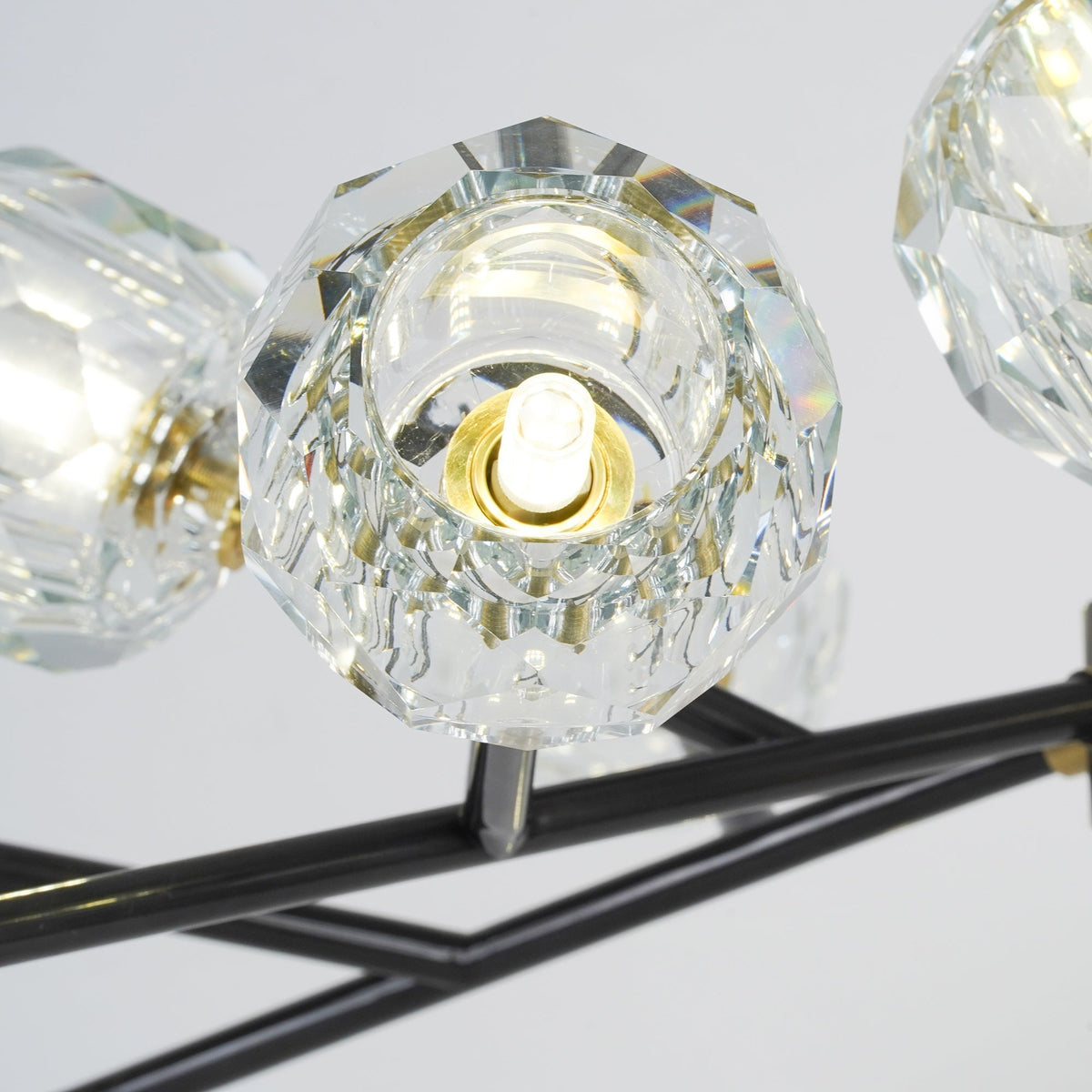 Thalyn lámpara colgante Bola de cristal agrupación en latón