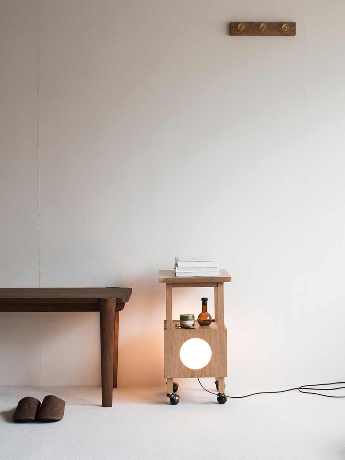 Selalira lámpara de mesa Cubby móvil