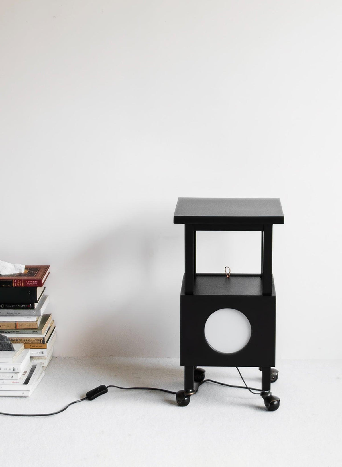 Selalira lámpara de mesa Cubby móvil