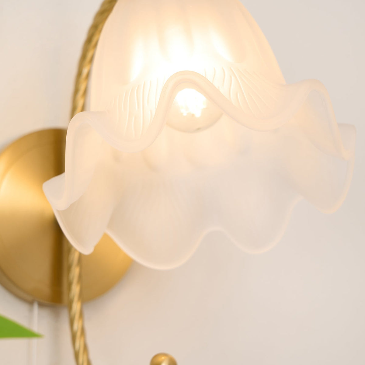 Celisenne aplique de pared cuello de cisne de latón con pantalla de vidrio esmerilado