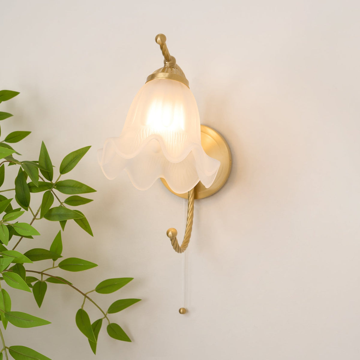 Celisenne aplique de pared cuello de cisne de latón con pantalla de vidrio esmerilado