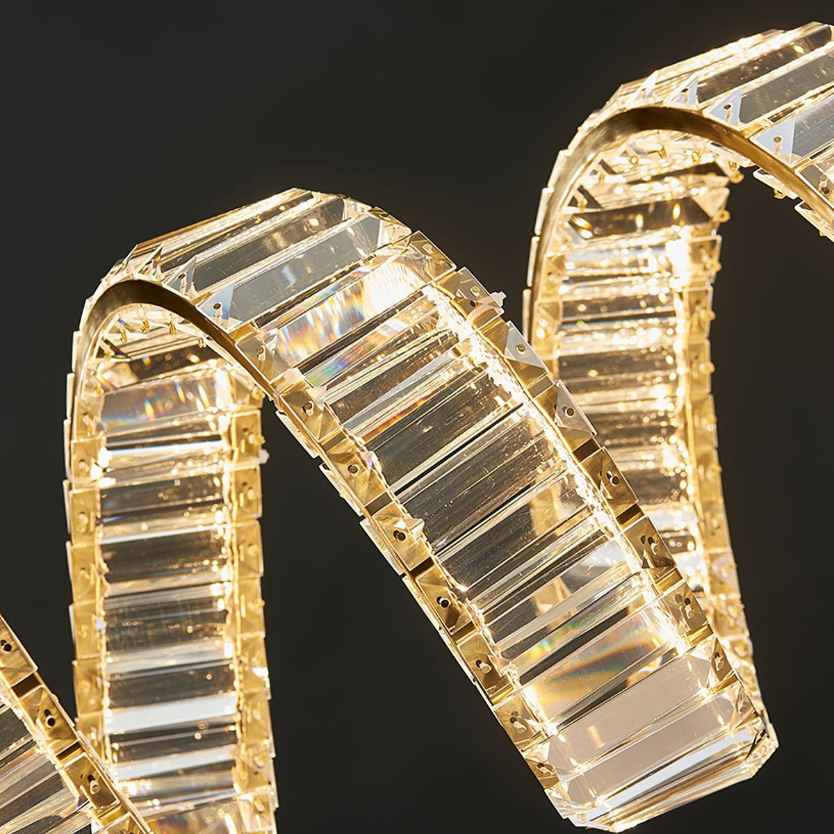 Luxielle lámpara de araña LED curva con cristal lujoso