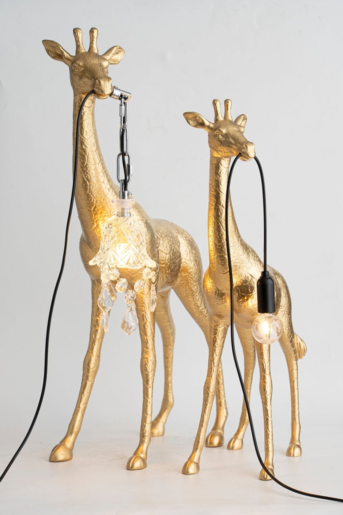 Fexl lámpara de pie de escultura Girafe Royale lujosa