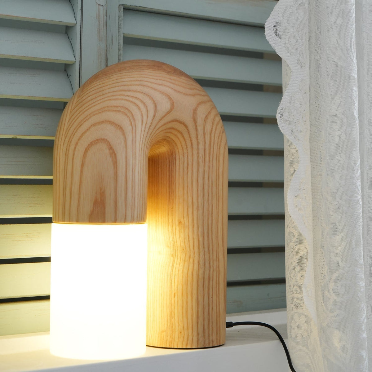 Arch lámpara de mesa de madera
