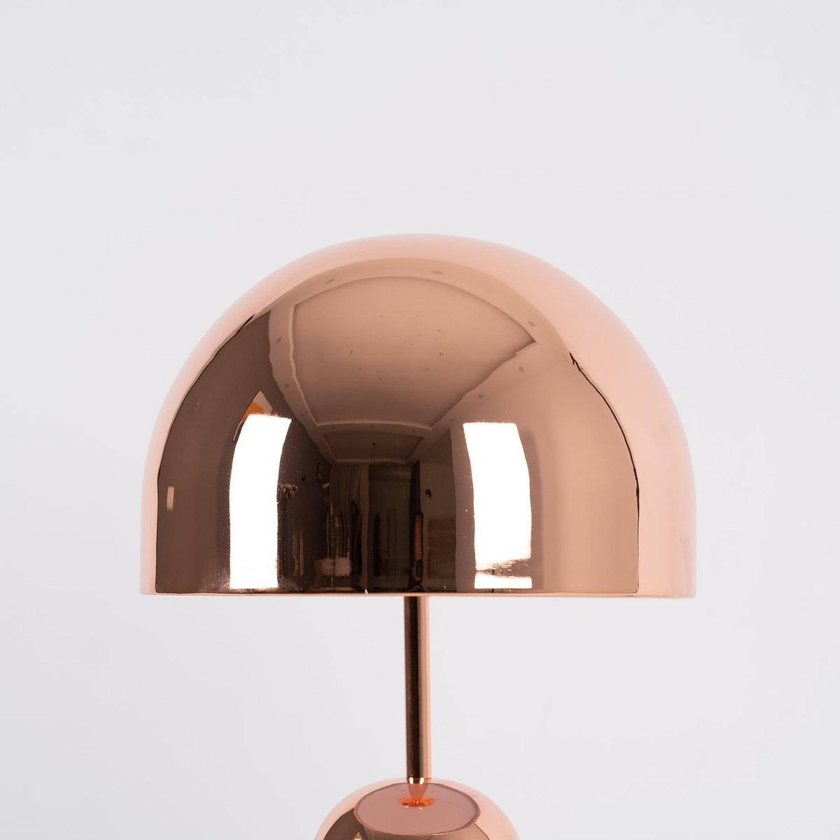 Ames de lujo Bell Table Light