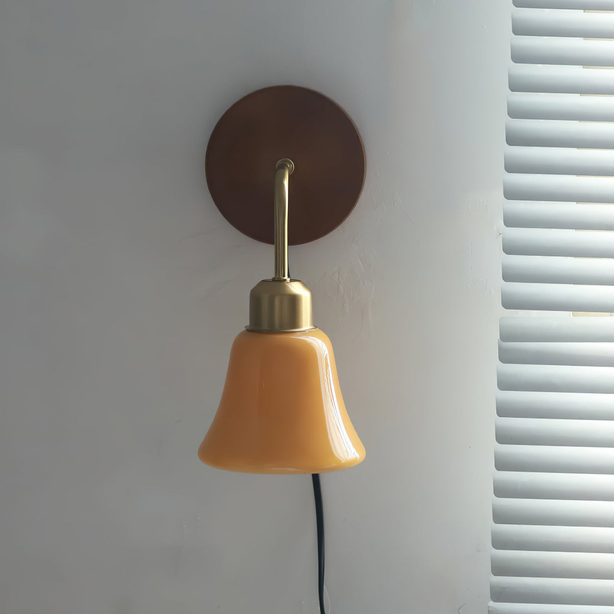 Reniine aplique de pared con enchufe en color pastel enchufable