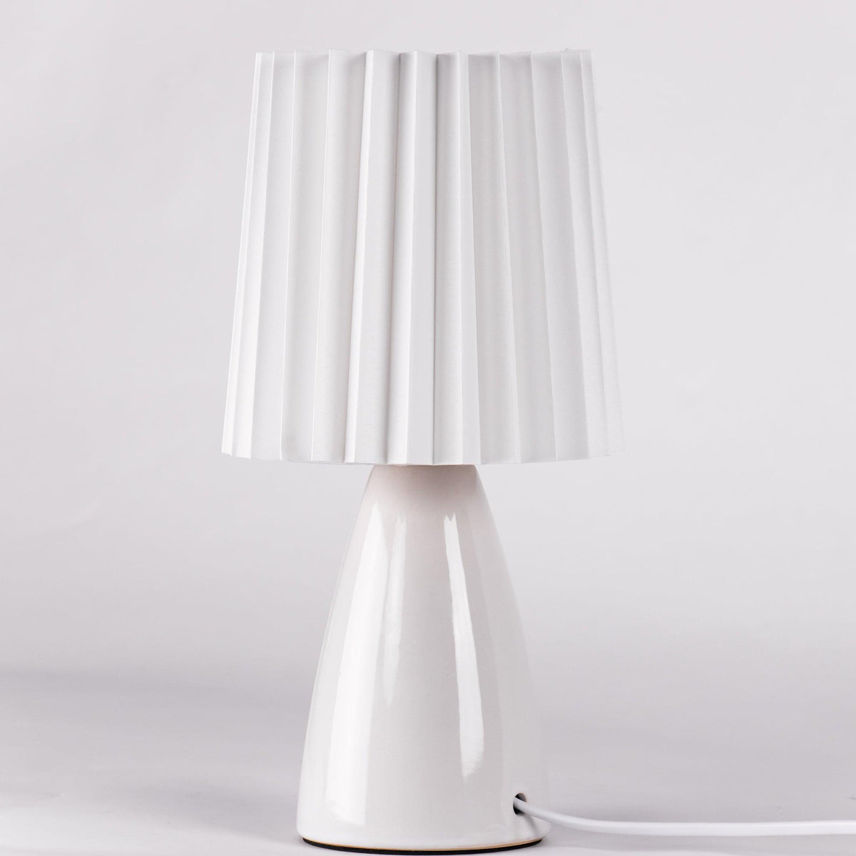 Boko lámpara de mesa minimalista de tejido