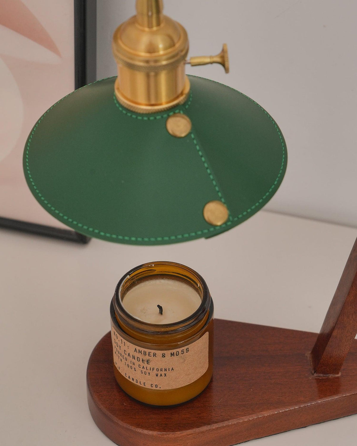 Elvuia lámpara de mesa de madera verde
