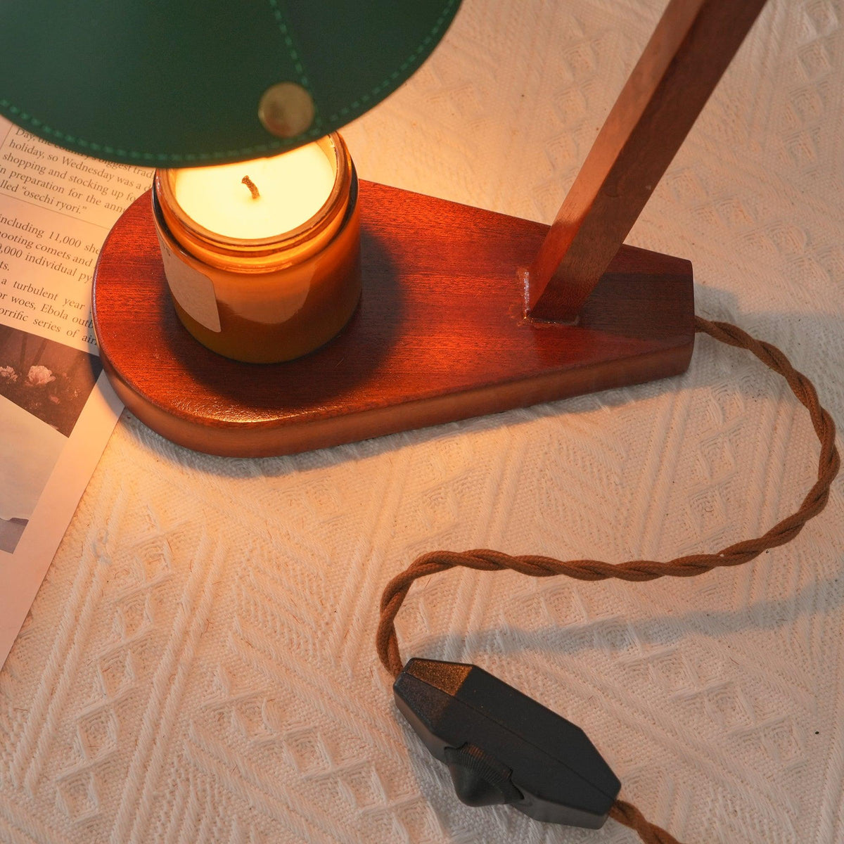 Elvuia lámpara de mesa de madera verde