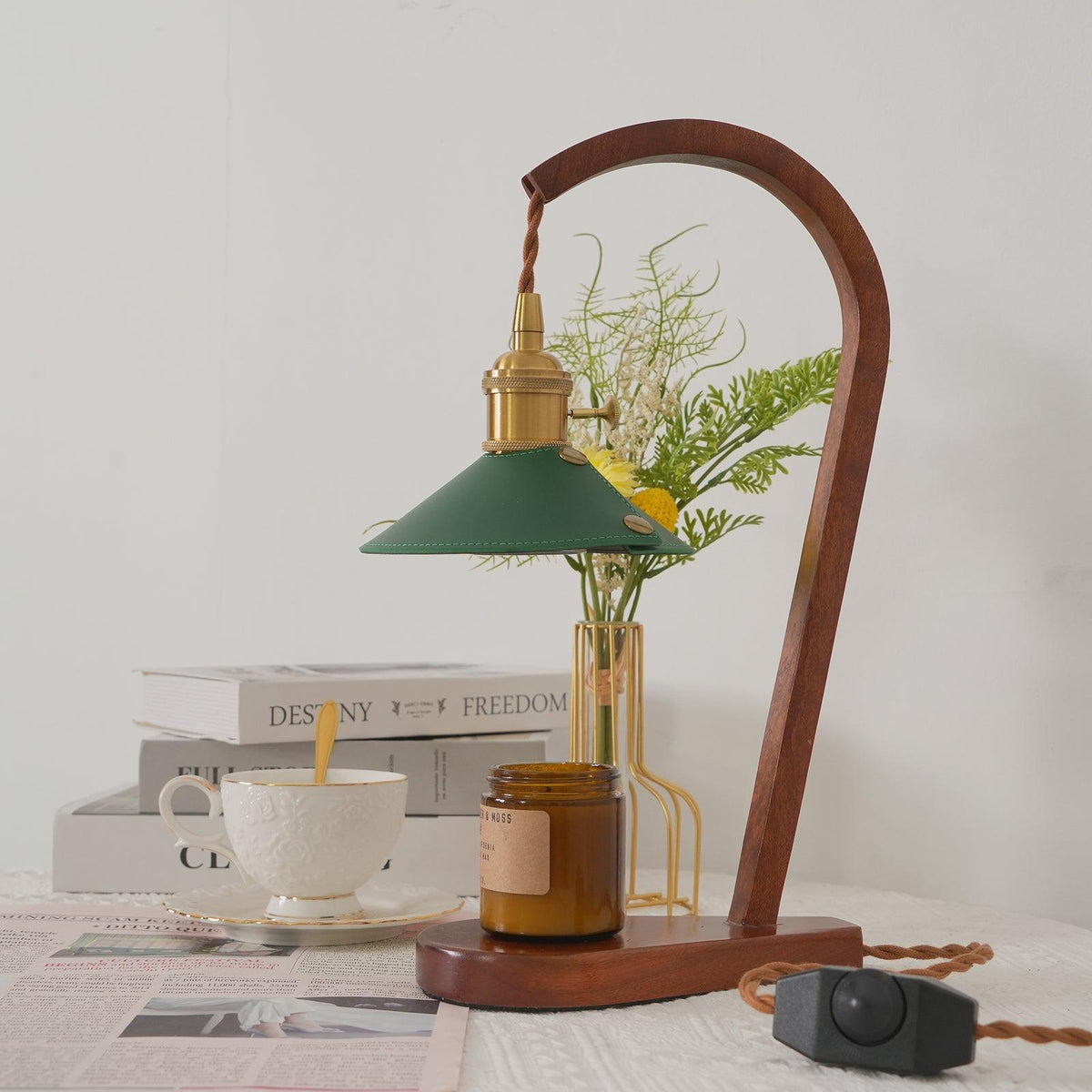 Elvuia lámpara de mesa de madera verde