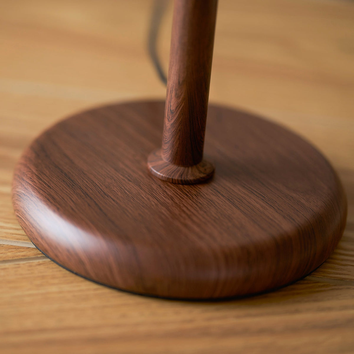Norarena lámpara de mesa